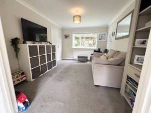 Lounge- click for photo gallery